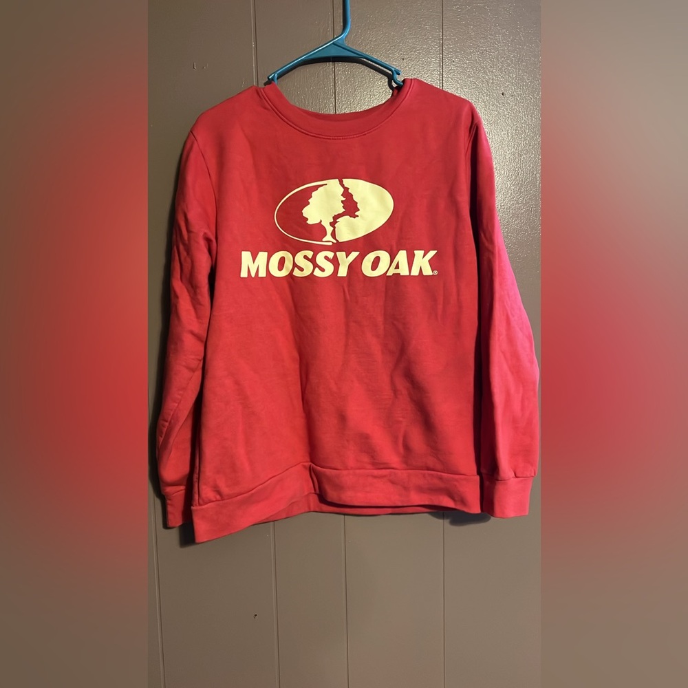 (6/$10) Mossy Oak Bold Red Pullover